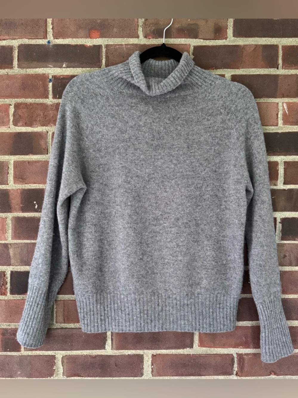 Gray Turtleneck Sweater 100% Wool Women Soft Knit Pullover Asian M US Small